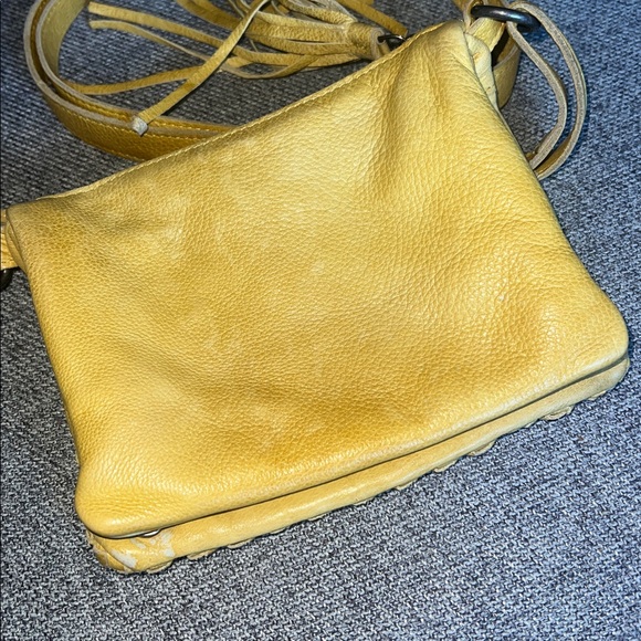 Latico lave Yellow Leather Crossbody good condition with one stain - Picture 10 of 15